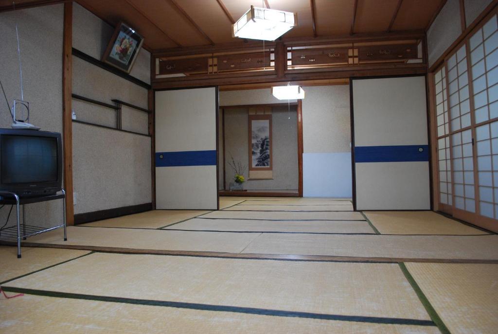 Chizuru Ryokan Hiroshima Exterior foto