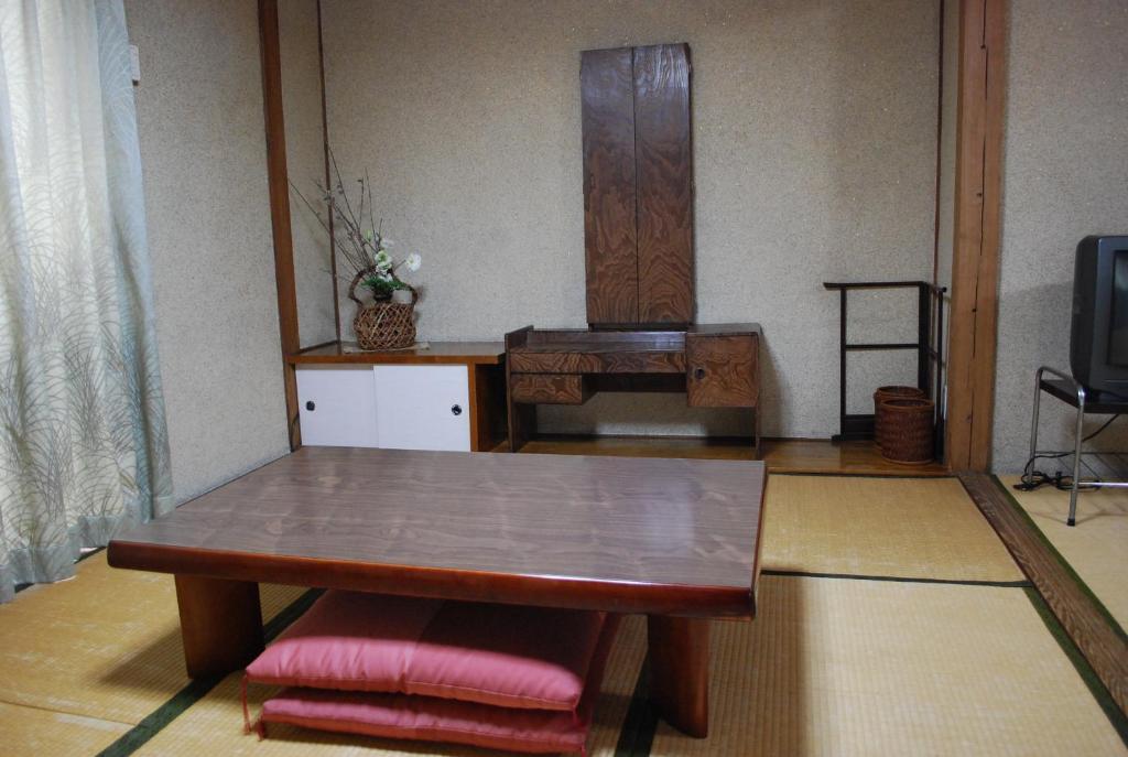Chizuru Ryokan Hiroshima Quarto foto